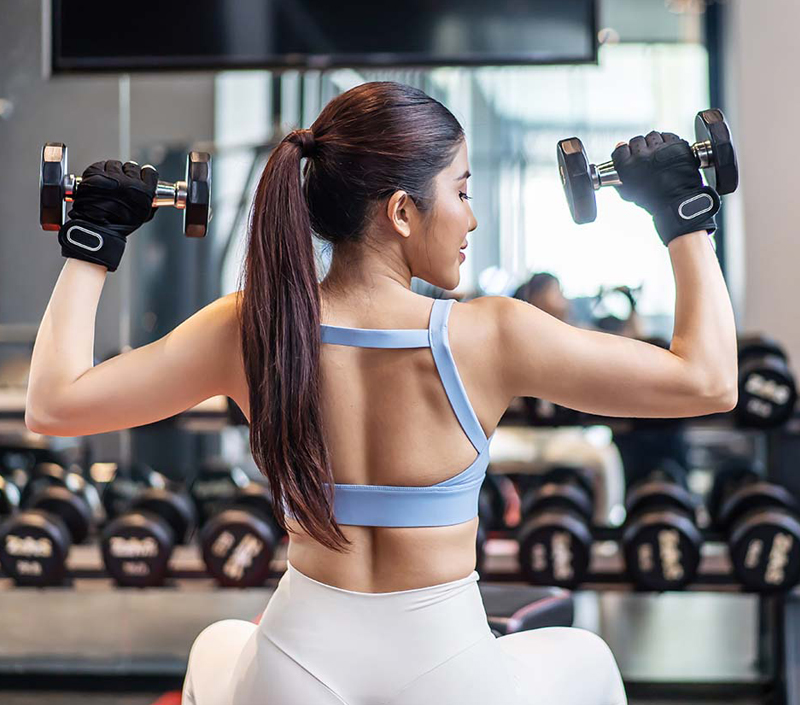 Zmniejsza zmęczenie mięśni i zachowuje chudą masę